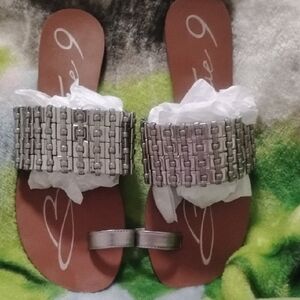 Boutique 9 Metallic Pewter Sandals Sz 8 New? May Have Been Tried On
